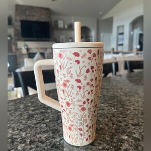 Brumate Poppy 30 Oz Era Limited Edition EUC